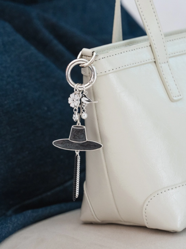 KIMSMI Flower & Bird Gat Keyring (Silver)