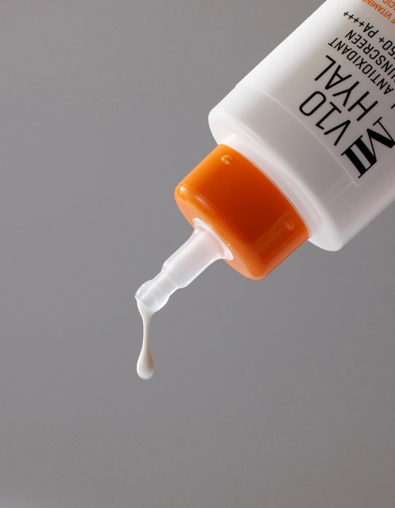 SOMEBYMI V10 HYAL Antioxidant Sunscreen SPF50+ SOMEBYMI V10 HYAL Antioxidant Sunscreen SPF50+