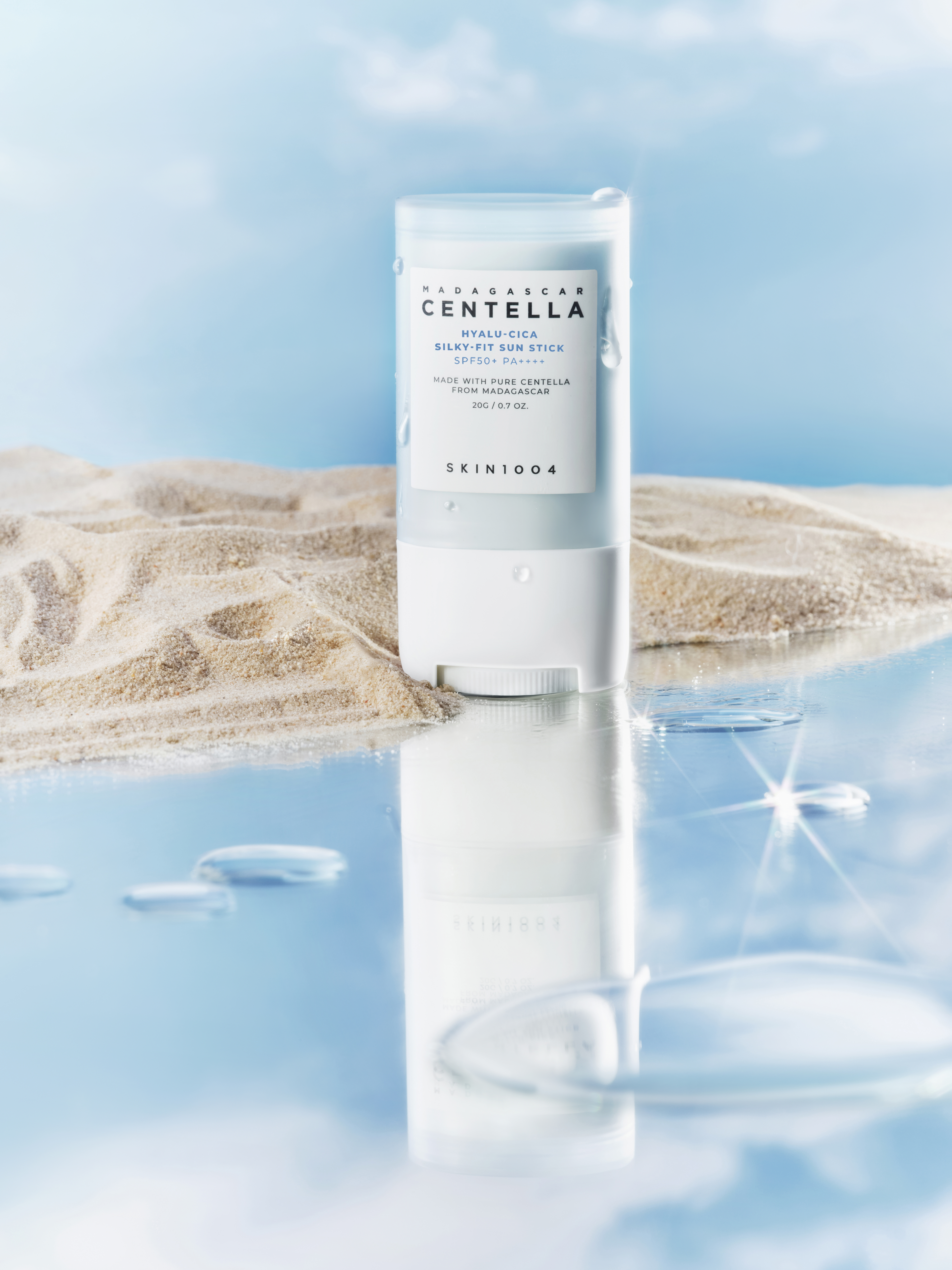 SKIN1004 Madagascar Centella Hyalu-Cica Silky-fit Sun Stick